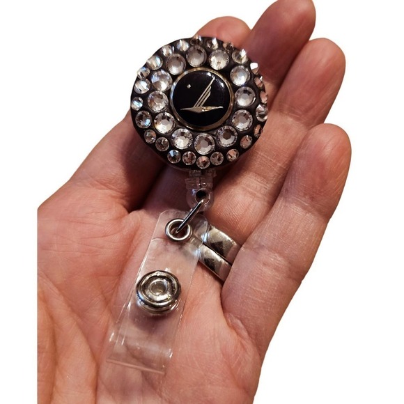 Bling ID holder. Retractable. Alaska Airlines. Vintage Button. Work. Unique. - Picture 1 of 2